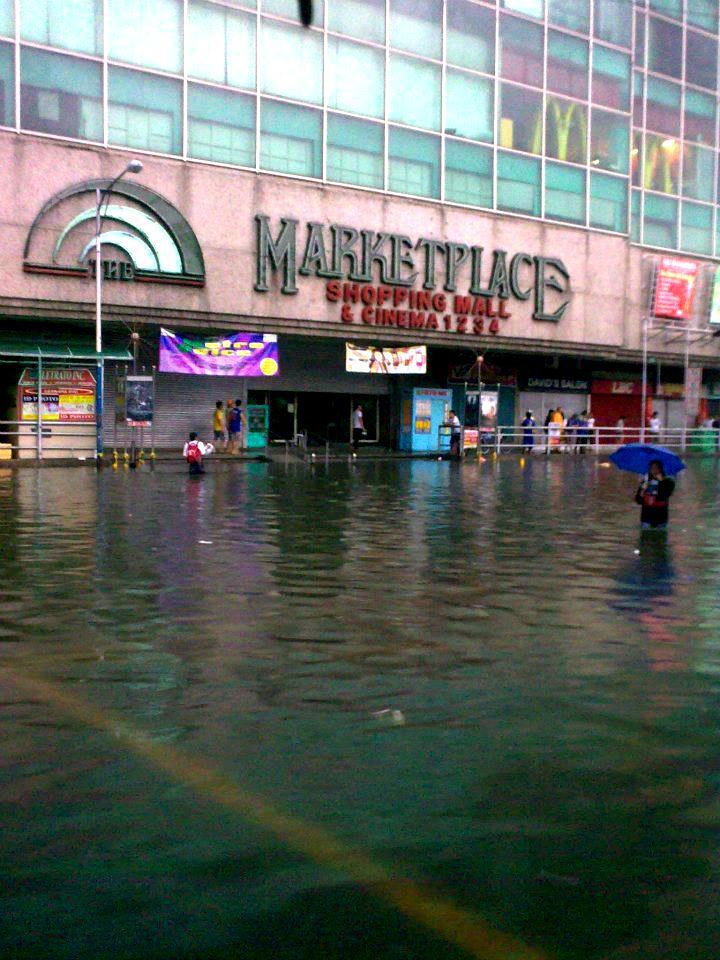 market-place-flood-mandaluyong